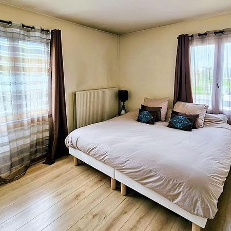 Appartement Spacieux Silencieux Lognes Exterior foto