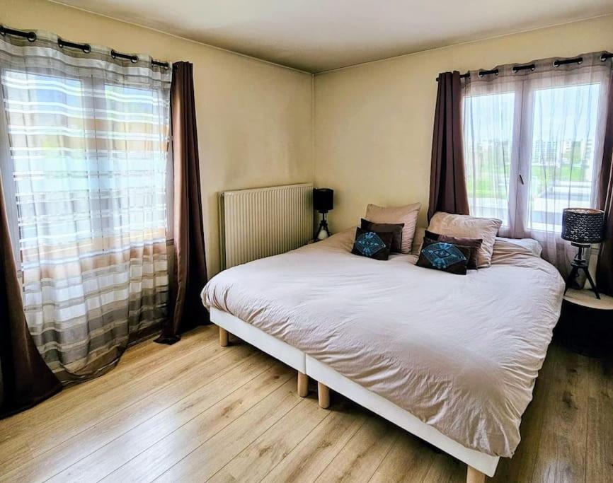 Appartement Spacieux Silencieux Lognes Exterior foto